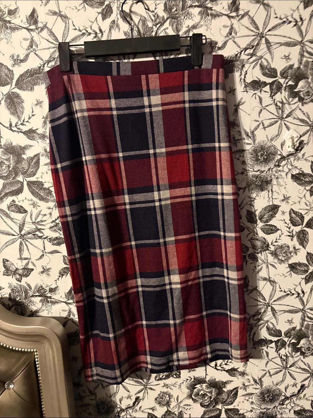 Forever 21 Burgundy and Navy Plaid Midi Skirt